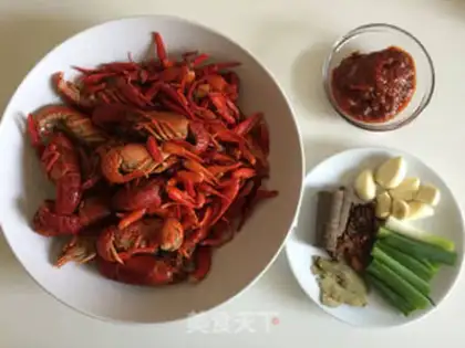 Make Spicy lobster step 0
