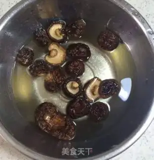 Make The rice egg of the hot circle step 1