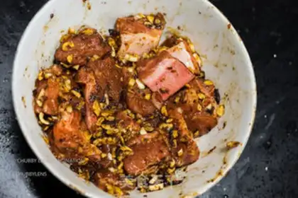 Make The gravy of gold and garlic venom step 5