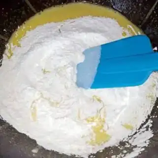 Make Chi Fung Cake step 4