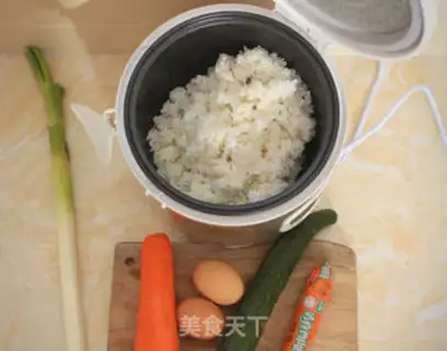 Make Egg fried rice step 0