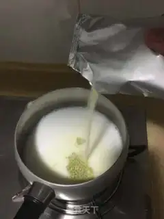 Make Rainbow pudding step 1