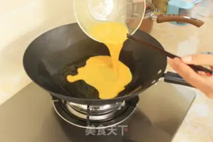 Make Egg fried rice step 2