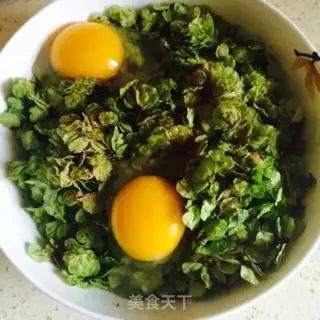 Make A duck eggcake step 2