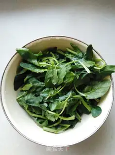 Make Silverfish spinach soup step 1