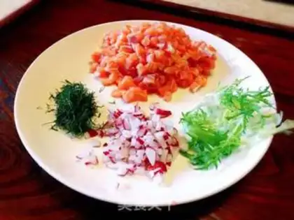 Make Salad salmon step 1