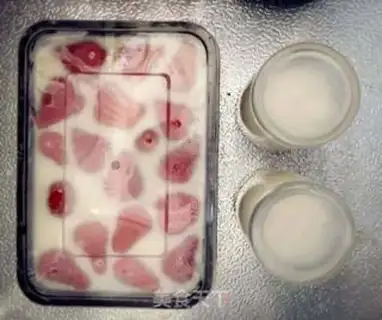 Make Strawberry milk with lamb step 8