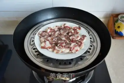 Make Weenie fried Dutch beans step 1