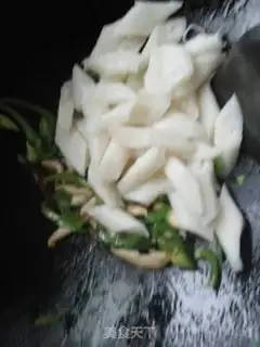 Make Pepper mushrooms and intestinal powder step 4