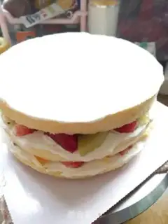 Make Fruitless cake step 11