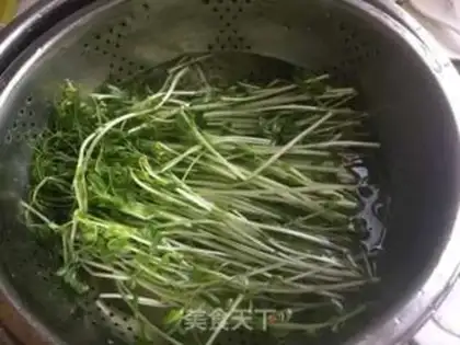 Make Take the pea seed step 2