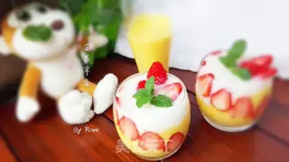 Make Mango Strawberry Smutcher step 10