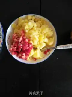 Make Pineapple rice step 2
