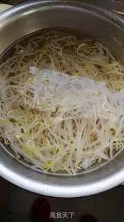 Make Bean sprouts step 0