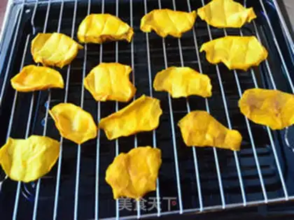 Make Pineapple dry mango dry step 10
