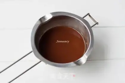 Make Chocolate Madeleine step 2