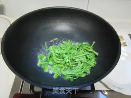 Make Fried goose eggs step 4