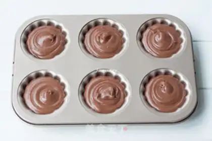 Make Chocolate Madeleine step 5