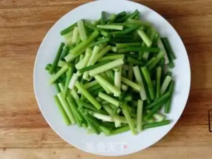 Make Garlic fried meat step 1