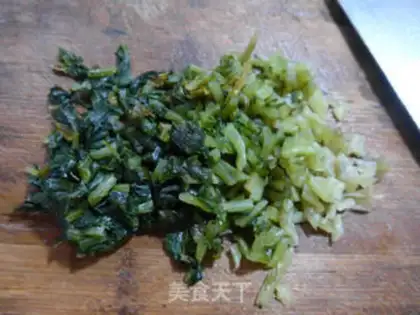 Make Snowgrass mushroom tofu soup step 2
