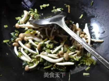 Make Snowgrass mushroom tofu soup step 3