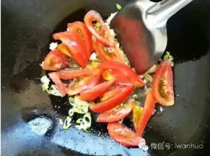 Make Tomato fried the cabbage step 3