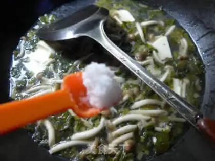 Make Snowgrass mushroom tofu soup step 5