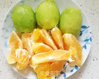Make Ole monkey orange juice step 1