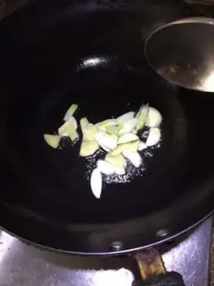 Make Shrimp balls with green ears step 5
