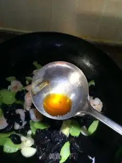 Make Shrimp balls with green ears step 7