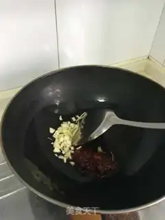 Make A dry pot of tea and mushrooms step 6