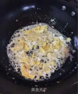 Make Egg fried rice step 1