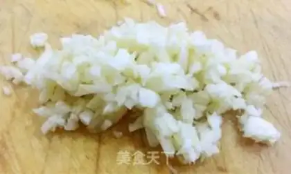 Make The ice-grass doll meets the egg step 9
