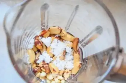 Make Brazilian chestnut butter step 3