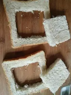 Make Breakfast sandwich step 1