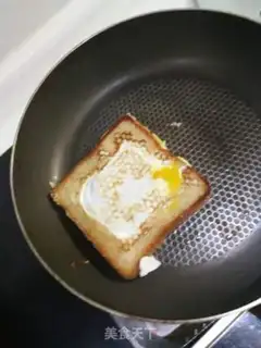 Make Breakfast sandwich step 4
