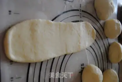 Make Intestine bread step 7
