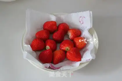 Make Strawberry Band step 0