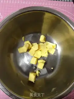Make Almond caramel apple pie step 0