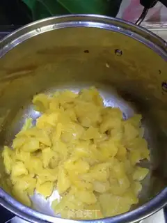 Make Almond caramel apple pie step 6