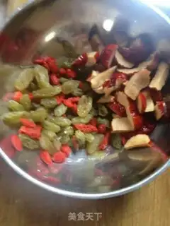 Make Sweet pineapple step 1