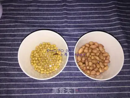 Make Peanut soy, hot cocoa step 0