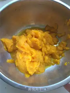 Make Pumpkin bag step 0