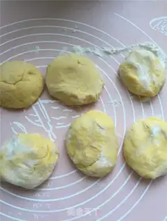 Make Pumpkin bag step 3