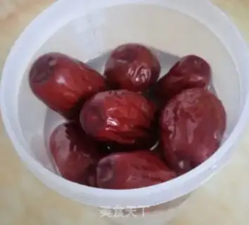 Make Red date soy sauce step 1