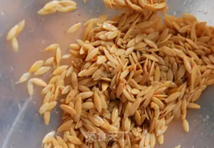 Make Gorgeous vinegar step 5