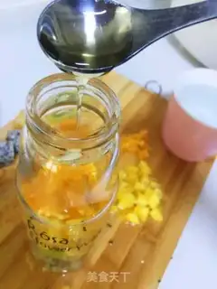 Make Honey fruit tea step 2