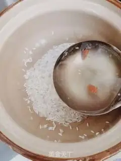 Make Duck stand soup step 1