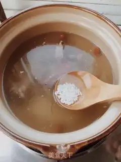Make Duck stand soup step 2