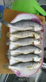 Make Yellowfish in red step 0